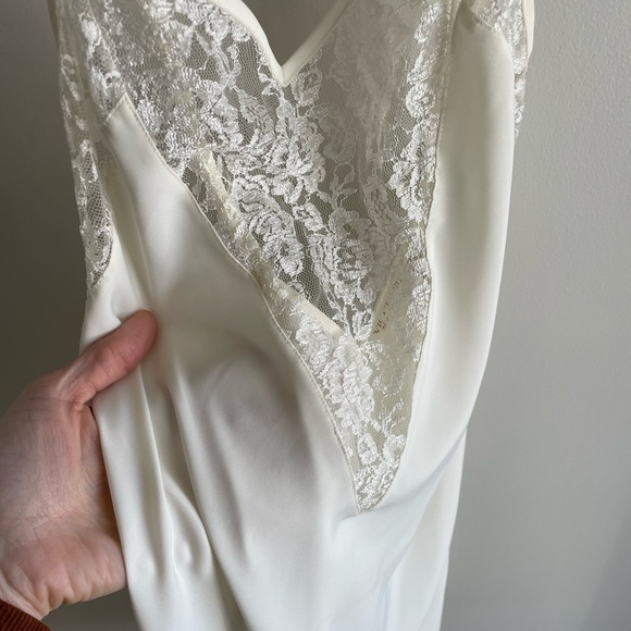 Victoria’s Secret Gold Label Vintage Lace Embroidered Slip - Off White - Small - Picture 6 of 12